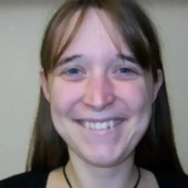  Dr Elisabeth Mash