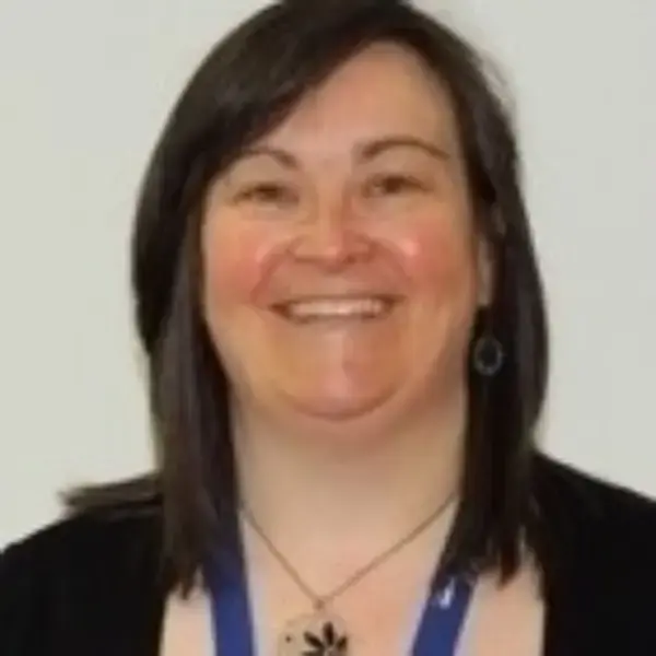  Dr Alyson Macpherson